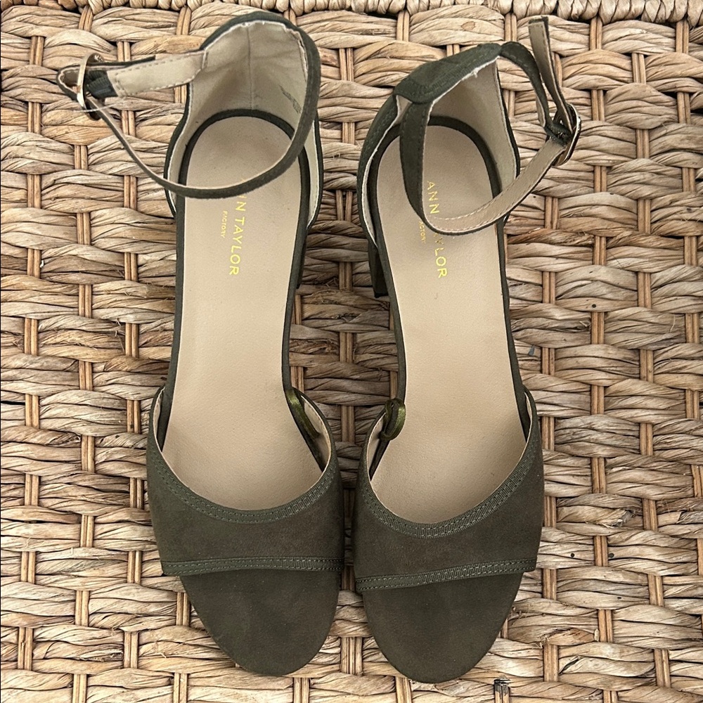 Ann Taylor Dark Green Heeled Sandals